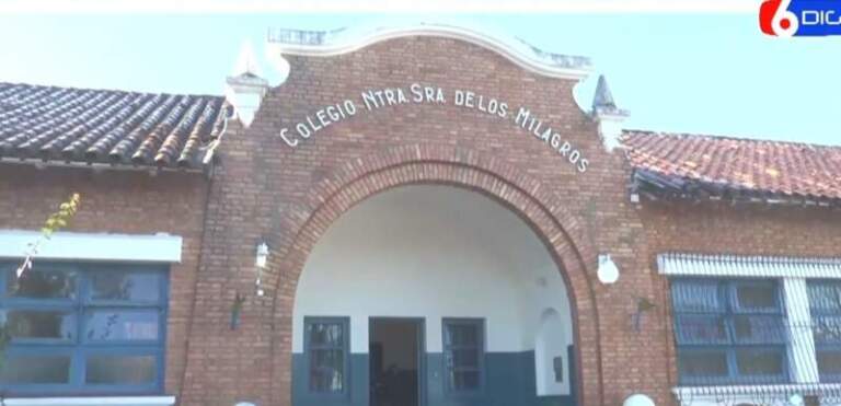 Diputados declaran "Patrimonio histórico y cultural" a Instituto de Puerto Piray imagen-19