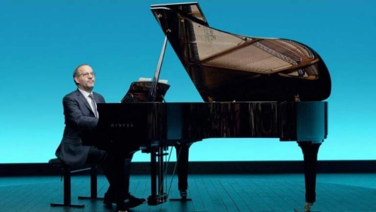 El director y pianista Sergio Feferovich presenta en Posadas “La Música de las Ideas”, una experiencia que conecta arte, emoción y creatividad El director y pianista Sergio Feferovich presenta en Posadas “La Música de las Ideas”, una experiencia que conecta arte, emoción y creatividad imagen-42