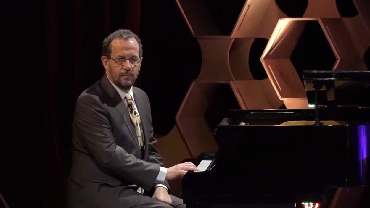 El director y pianista Sergio Feferovich presenta en Posadas “La Música de las Ideas”, una experiencia que conecta arte, emoción y creatividad 5 El director y pianista Sergio Feferovich presenta en Posadas “La Música de las Ideas”, una experiencia que conecta arte, emoción y creatividad imagen-4