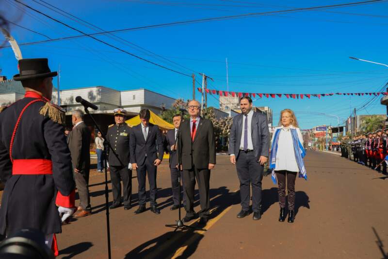 Día de la Independencia: “Hay que sacarse las banderas políticas y ponerse la bandera que es la celeste y blanca”, pidió Sebely imagen-4