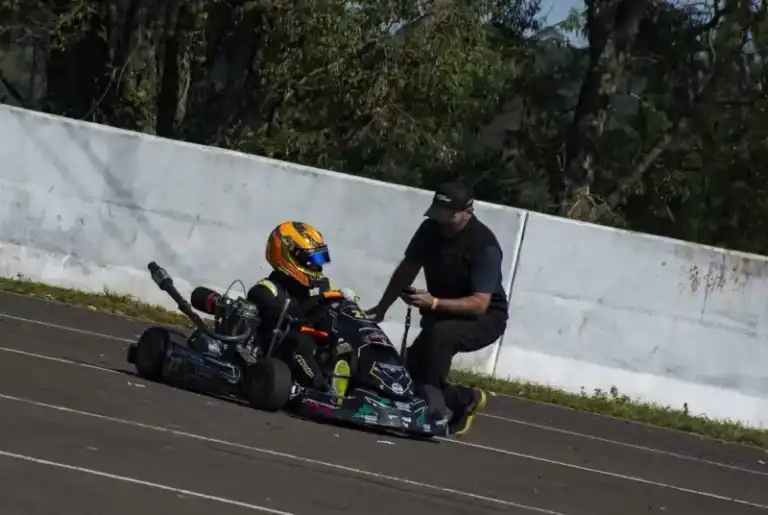 Karting: comenzó la actividad de la cuarta fecha imagen-5