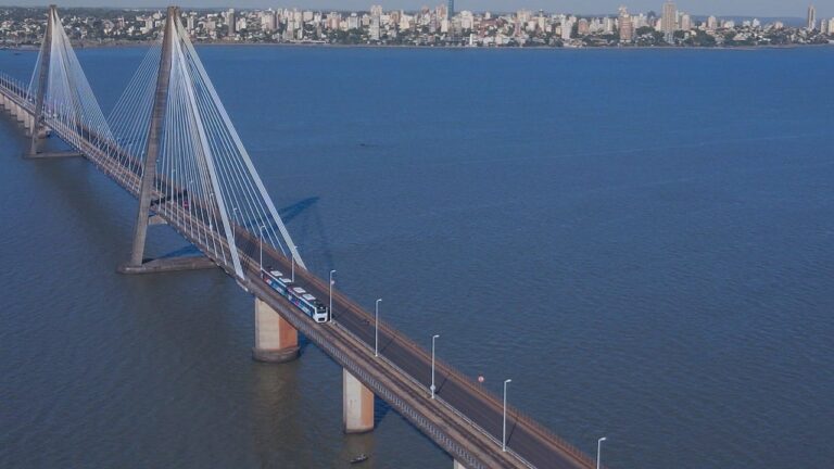 Desde este lunes, un solo control migratorio en el cruce Posadas - Encarnación imagen-31