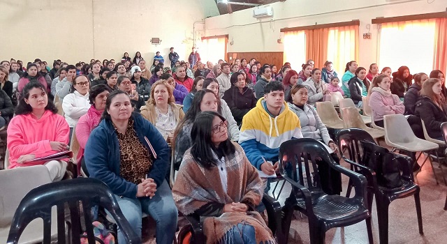 El programa Empleo Joven del Ministerio de Trabajo capacitó a más de 200 personas en Montecarlo 3 El programa Empleo Joven del Ministerio de Trabajo capacitó a más de 200 personas en Montecarlo imagen-2