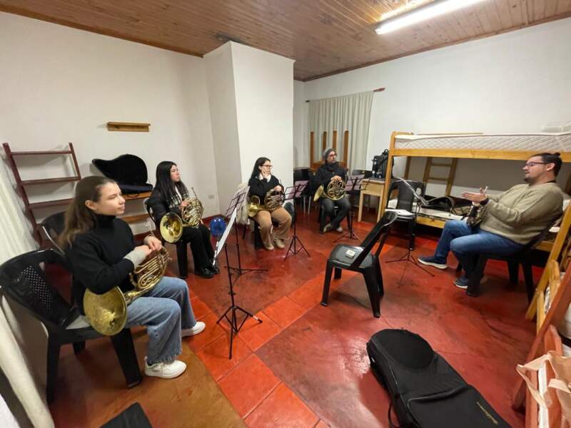 Más de 100 músicos cerrarán el Campamento Musical Jesuítico Guaraní con un concierto sinfónico en Posadas imagen-4