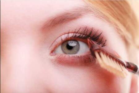 Anmat prohibió la venta de un producto para cejas y pestañas imagen-5