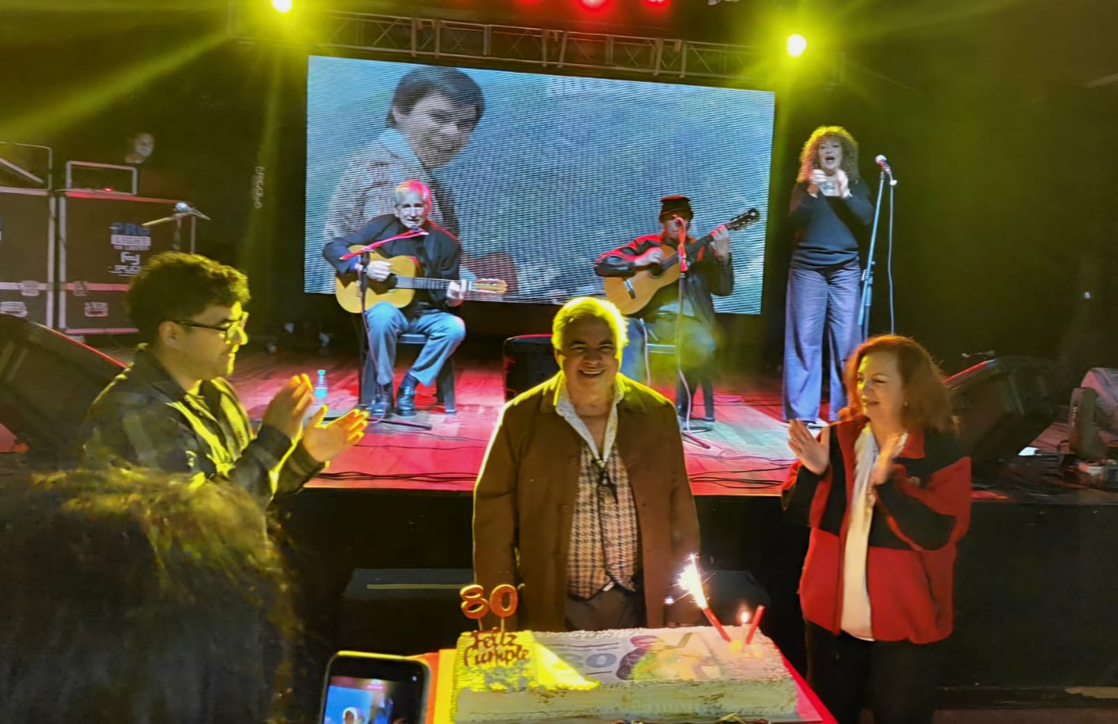 "Pato" García celebró sus 80 años con música y amigos imagen-8