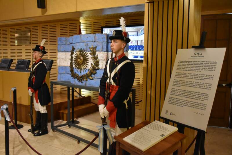 "Patria": una obra con profundo sentido federal llegó a la Legislatura de Misiones 7 "Patria": una obra con profundo sentido federal llegó a la Legislatura de Misiones imagen-6