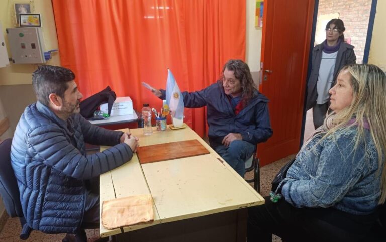 En la Escuela 420, del Paraje Yacutinga, hacen eje en la construcción solidaria y cooperativa imagen-26