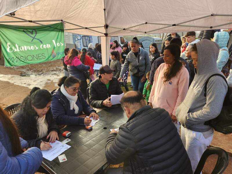 En Apóstoles, más de 600 vecinos se sumaron a los servicios integrales que brindó el programa Estamos con Vos 5 En Apóstoles, más de 600 vecinos se sumaron a los servicios integrales que brindó el programa Estamos con Vos imagen-4