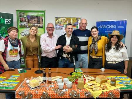 Ruiz de Montoya y la 3ra Fiesta Colonial en el Salto Cuña Pirú: un homenaje a la vida en la chacra imagen-1