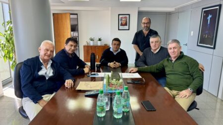 Herrera Ahuad y el Colegio de Médicos de Misiones avanzaron en "proyectos claves" para el sistema de salud imagen-4