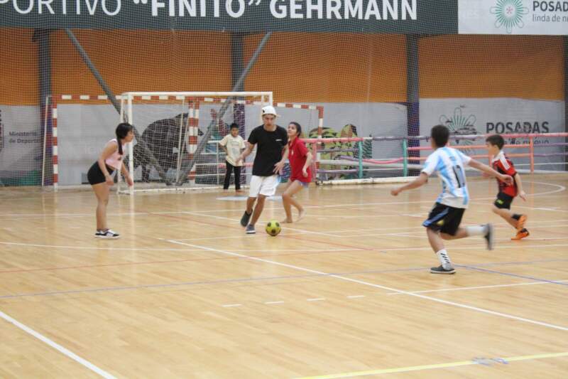 Diversas actividades en los Hogares de Día para disfrutar de las vacaciones de invierno imagen-6