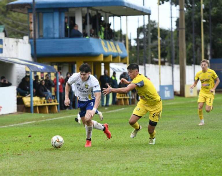 Fútbol: Mitre vs Crucero en el inicio de la Reválida imagen-33