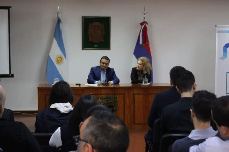 Herrera Ahuad disertó en el 5to Encuentro del Ciclo de Salud Mental Herrera Ahuad disertó en el 5to Encuentro del Ciclo de Salud Mental imagen-3