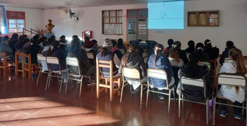 Adicciones y juego de apuestas, siguen como prioridad en las charlas de programa del Iplyc imagen-2