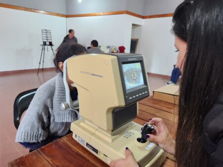 El programa “Mirar Mejor” sigue recorriendo la provincia brindando asistencia oftalmológica y este miércoles llega a Caraguatay imagen-5