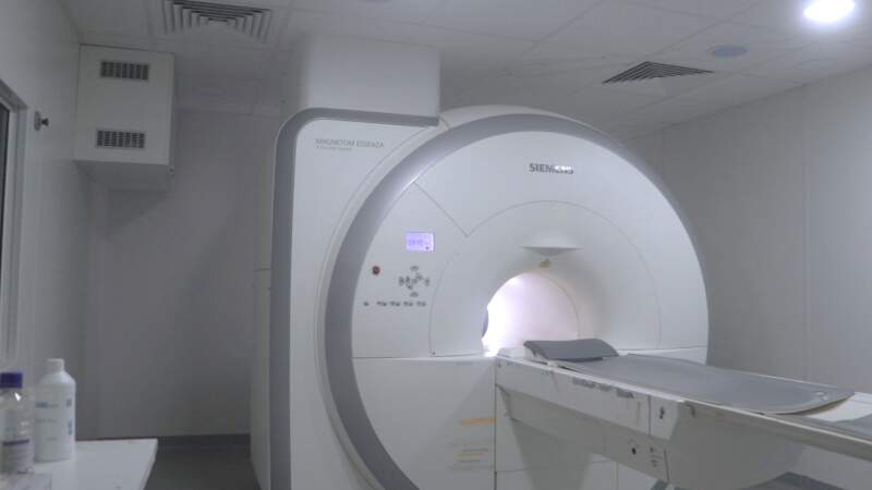 El Hospital Escuela realiza la innovadora cirugía de epilepsia receptiva, de desconexión y terapia de inmunomodulación 9 El Hospital Escuela realiza la innovadora cirugía de epilepsia receptiva, de desconexión y terapia de inmunomodulación imagen-8