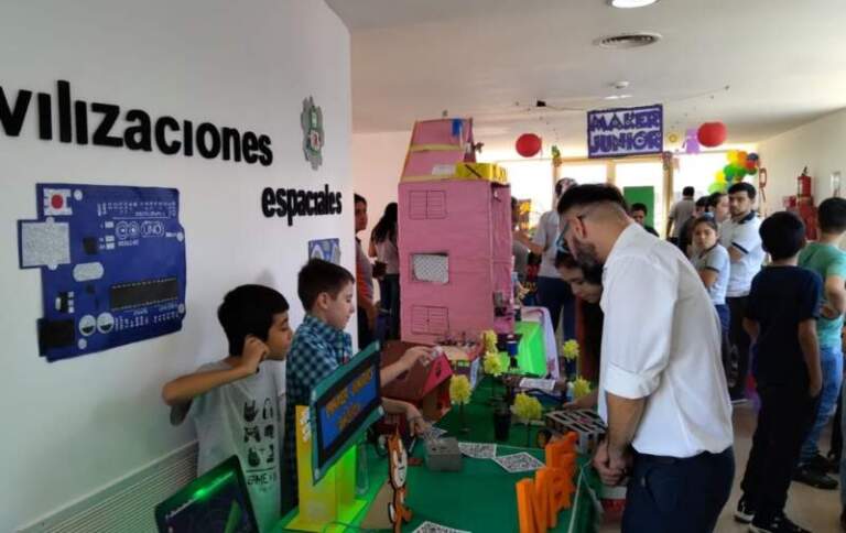 Robótica: Misiones celebra la creatividad joven con las pre galas en los Espacios Maker Robótica: Misiones celebra la creatividad joven con las pre galas en los Espacios Maker imagen-36