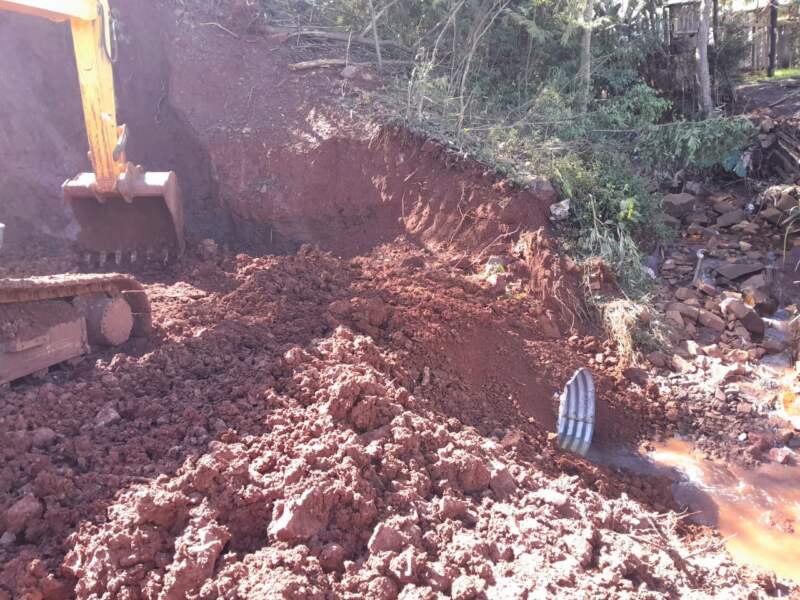 Realizan tareas de mantenimiento en diferentes sectores de la ruta nacional 14 3 Realizan tareas de mantenimiento en diferentes sectores de la ruta nacional 14 imagen-2