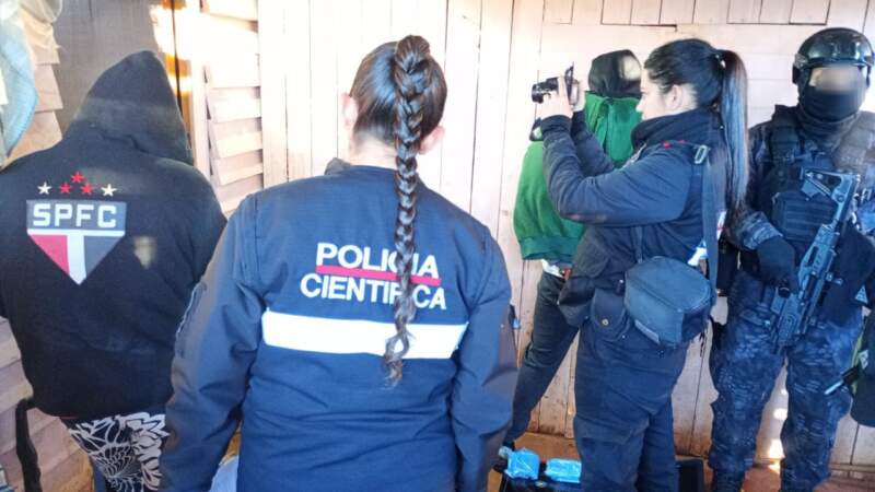 Prófugo paraguayo fue capturado junto a sus cómplices: Lideraba una banda de asaltantes y distribuidores de droga 3 Prófugo paraguayo fue capturado junto a sus cómplices: Lideraba una banda de asaltantes y distribuidores de droga imagen-2