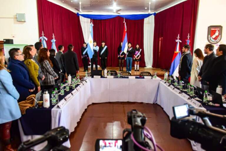 Con compromiso e iniciativas, el Concejo Deliberante posadeño volvió a sesionar en los barrios imagen-9