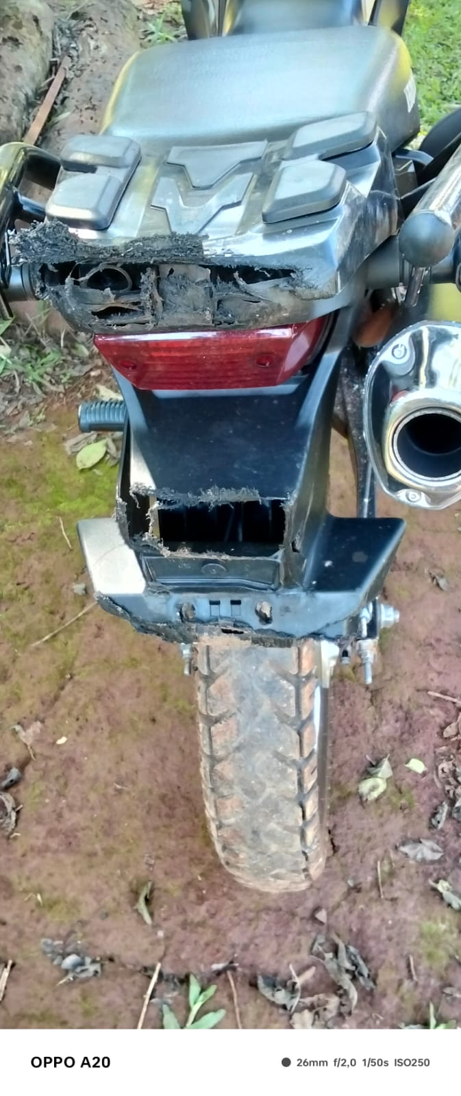 Publicaban videos haciendo picadas ilegales y terminaron allanados: un detenido y dos motos secuestradas en Puerto Iguazú 7 Publicaban videos haciendo picadas ilegales y terminaron allanados: un detenido y dos motos secuestradas en Puerto Iguazú imagen-6