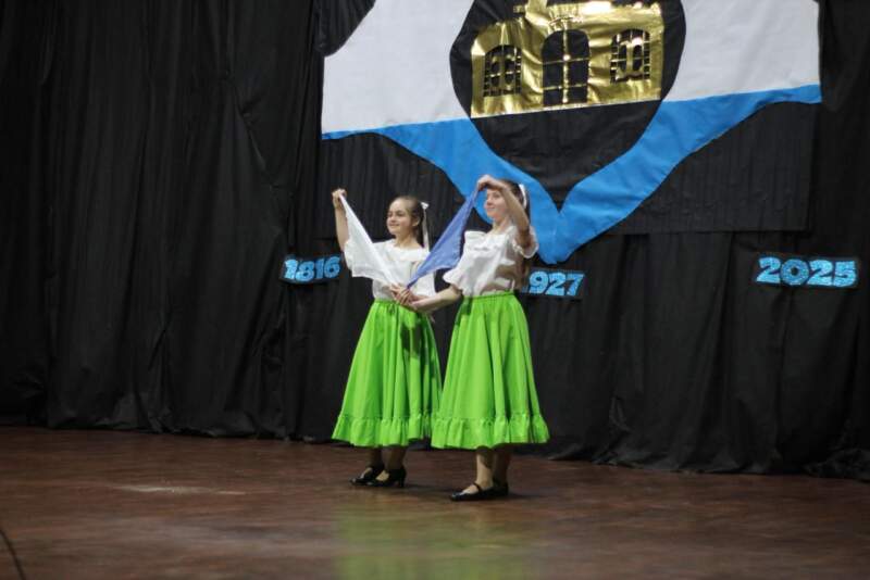 Emotivo acto por el Día de la Independencia en Campo Grande 3 Emotivo acto por el Día de la Independencia en Campo Grande imagen-2