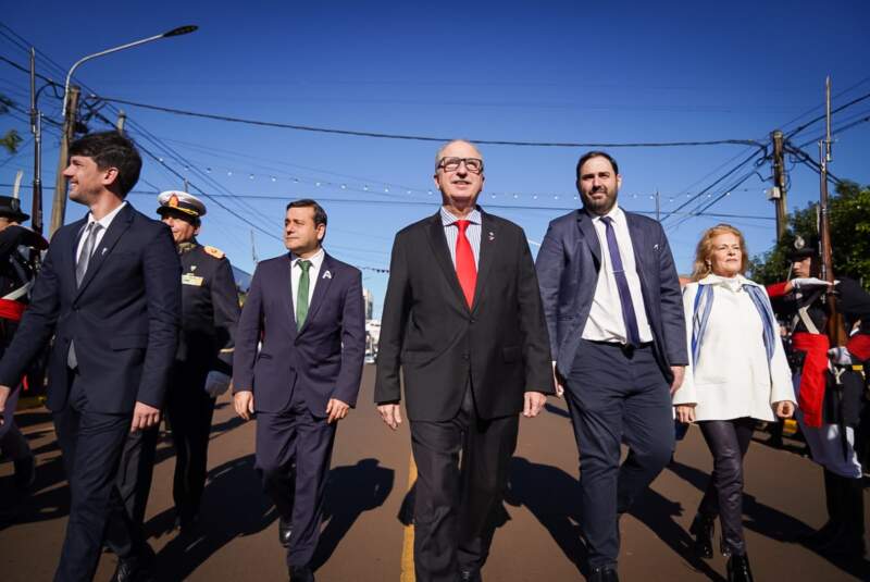 "El poder central debe respetar y entender que las Provincias somos preexistentes a la Nación, nosotros la creamos", dijo Passalacqua en el acto por el Día de la Independencia 7 "El poder central debe respetar y entender que las Provincias somos preexistentes a la Nación, nosotros la creamos", dijo Passalacqua en el acto por el Día de la Independencia imagen-6