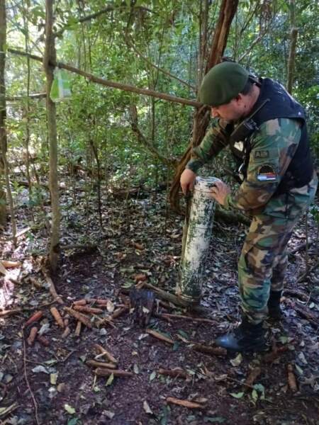 Guardaparques destruyeron estructuras utilizadas para la caza furtiva en zona de frontera imagen-1