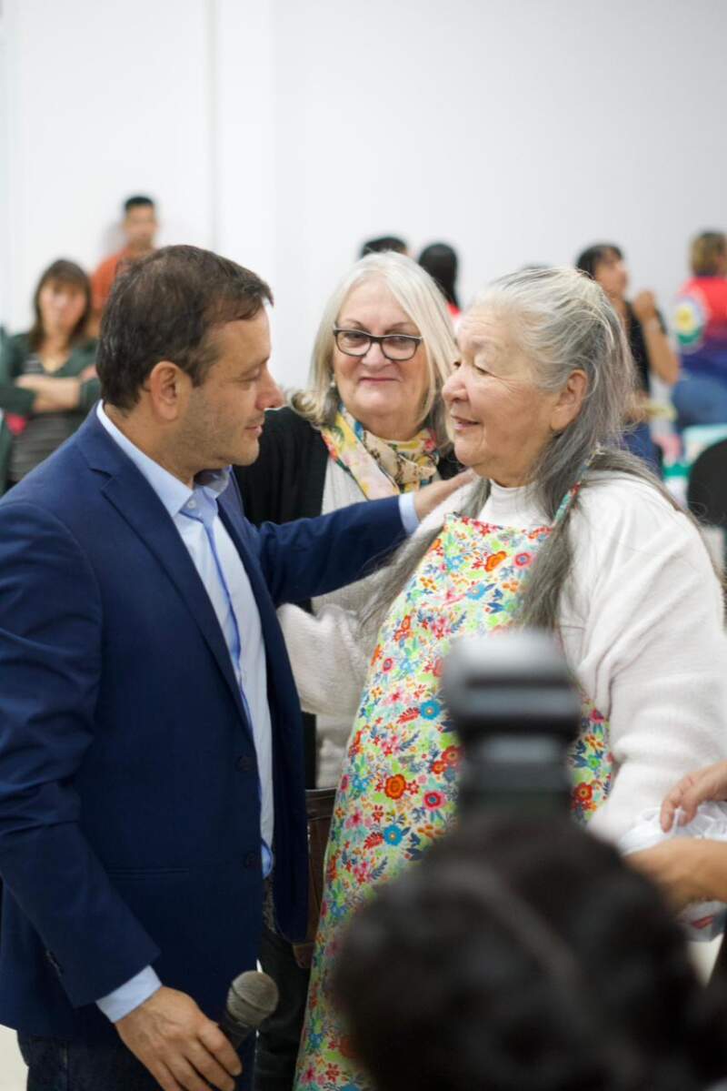 Herrera Ahuad destacó el trabajo de las cocineras comunitarias en el Club Legislativo 3 Herrera Ahuad destacó el trabajo de las cocineras comunitarias en el Club Legislativo imagen-2