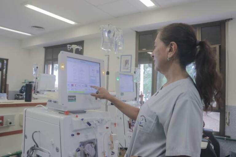El Hospital Madariaga incorpora modernos equipos de diálisis HD y da un paso más hacia la excelencia en salud renal en Misiones imagen-49