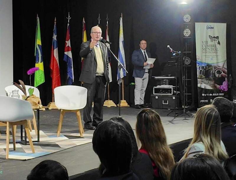 Montecarlo volvió a ser sede de un encuentro internacional: exitosa VIII Cumbre Mundial de Gobernabilidad y Democracia, destacan 3 Montecarlo volvió a ser sede de un encuentro internacional: exitosa VIII Cumbre Mundial de Gobernabilidad y Democracia, destacan imagen-2