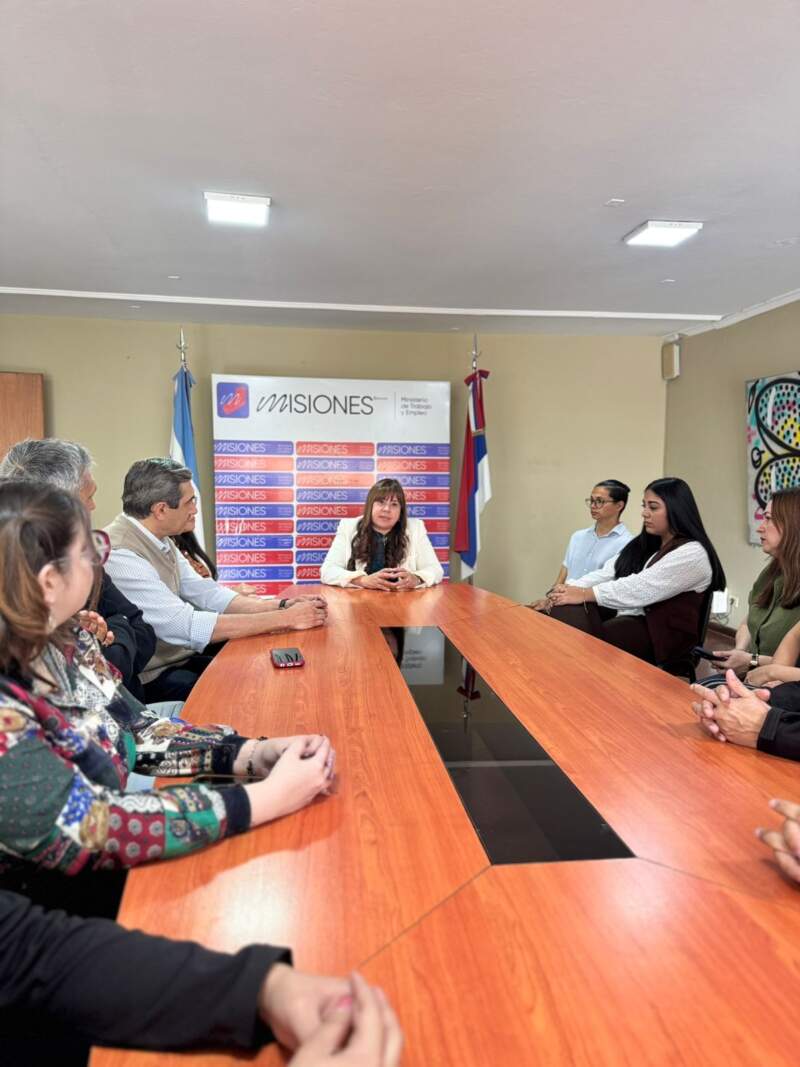 Formación laboral: más de 30 jóvenes recibieron sus certificados en Marketing Digital imagen-2