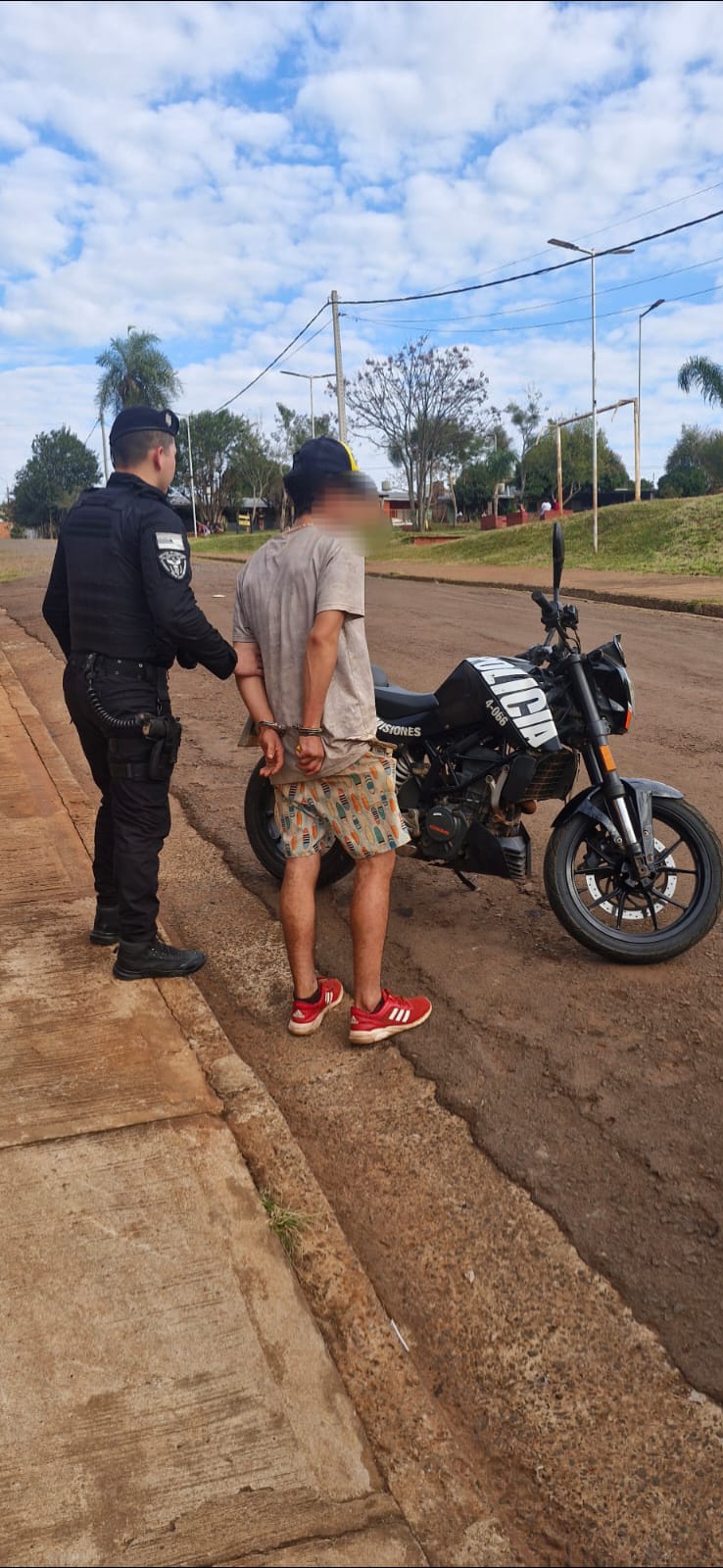 Intervención de patrullas policiales dejó varios detenidos y vehículos secuestrados en Misiones 11 Intervención de patrullas policiales dejó varios detenidos y vehículos secuestrados en Misiones imagen-10