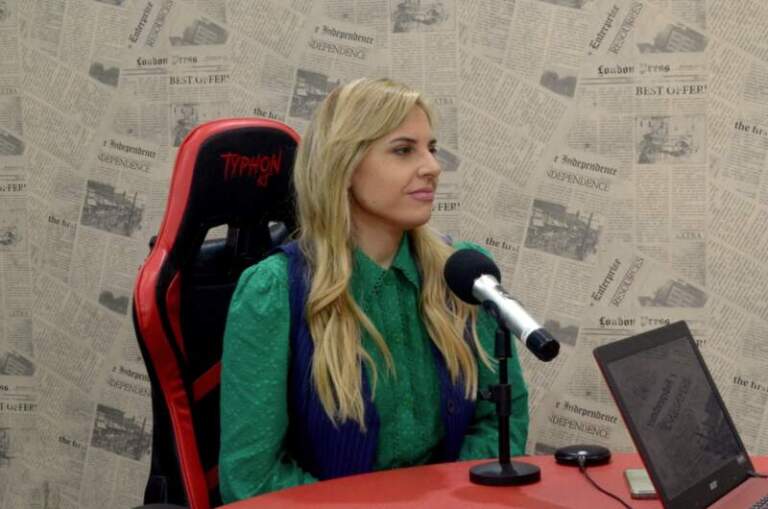 De la infancia a la vida adulta: una revisión sobre cómo los estilos de apego y los mandatos familiares influyen en las relaciones, el trabajo y la vida cotidiana imagen-19