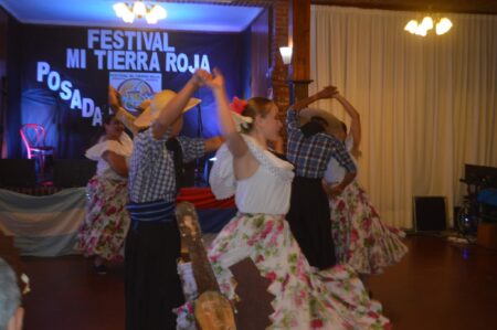 El Festival Mi Tierra Roja 2025 reconoció a artistas jóvenes que rescatan los ritmos y memorias de Misiones imagen-4