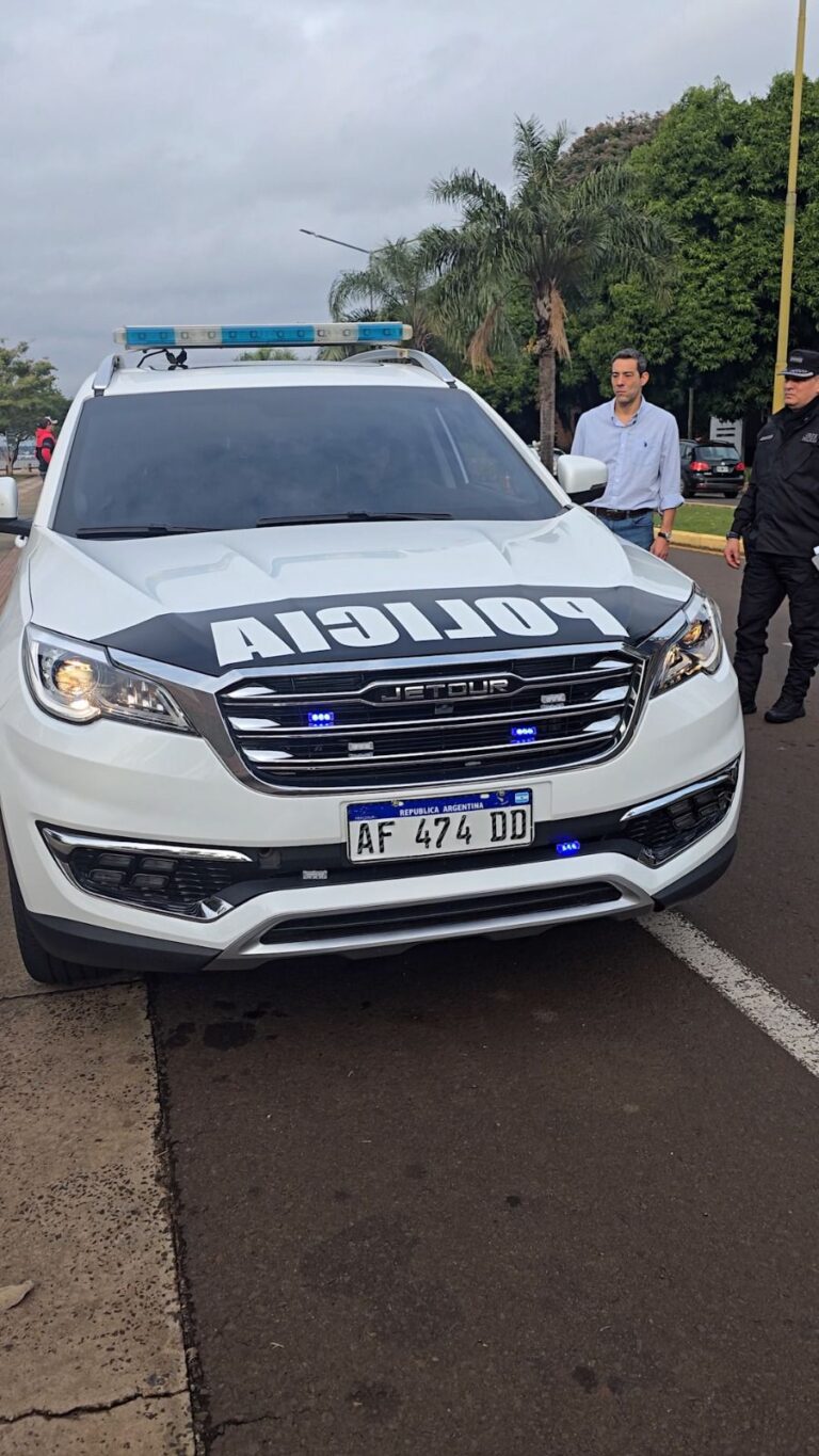 Vehículos recuperados del delito ahora refuerzan la seguridad en Posadas imagen-21