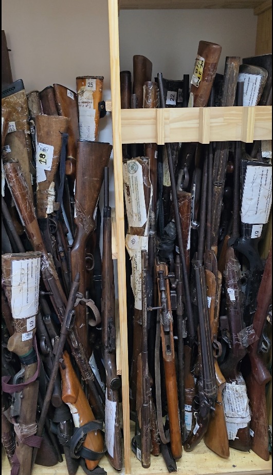 Misiones realiza la destrucción masiva de más de 400 armas procedentes del delito 3 Misiones realiza la destrucción masiva de más de 400 armas procedentes del delito imagen-2