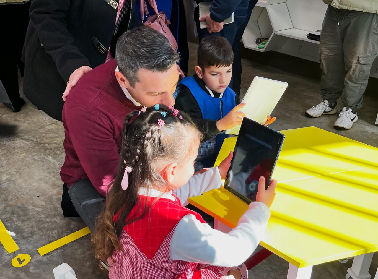 Vilchez: "En Misiones la educación se transforma, innova y mira hacia el futuro de nuestros niños" 7 Vilchez: "En Misiones la educación se transforma, innova y mira hacia el futuro de nuestros niños" imagen-6