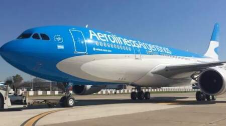 Dictan la conciliación obligatoria por el paro de pilotos en Aerolíneas Argentinas imagen-10
