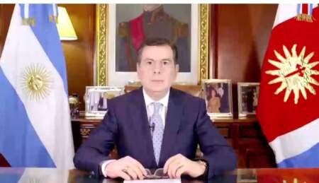 El Gobernador de Santiago del Estero pagará un bono de más de $3 millones a los estatales imagen-3