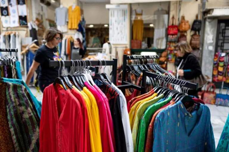 Boom de ropa importada: las compras al exterior crecieron más de 180% en lo que va del año Boom de ropa importada: las compras al exterior crecieron más de 180% en lo que va del año imagen-35
