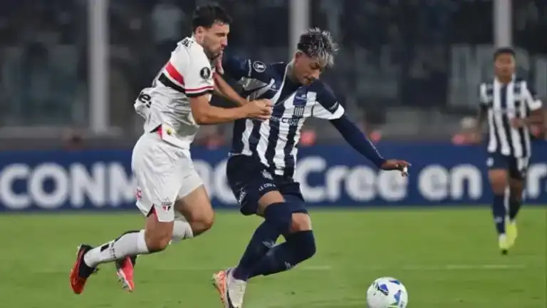 Fútbol: Gallardo imagina a Portillo como volante central imagen-4