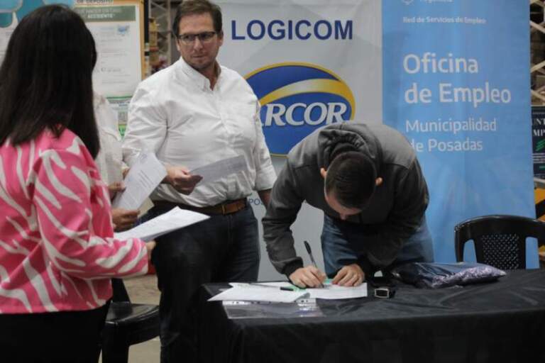 Más de 1.400 personas se vincularon al mundo laboral en Posadas en el primer semestre imagen-14