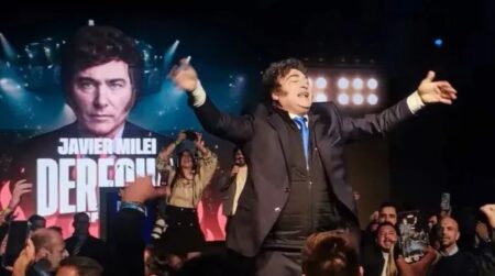 Javier Milei llamó "bruta traidora" a Victoria Villarruel y habló de las elecciones: "Muchos se van a sorprender en octubre" imagen-3