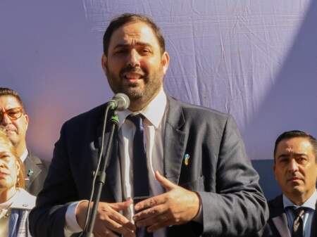 Día de la Independencia: “Hay que sacarse las banderas políticas y ponerse la bandera que es la celeste y blanca”, pidió Sebely Día de la Independencia: “Hay que sacarse las banderas políticas y ponerse la bandera que es la celeste y blanca”, pidió Sebely imagen-6