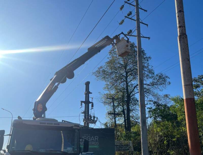 Puerto Iguazú refuerza su infraestructura eléctrica con nuevas líneas en la zona hotelera y el centro urbano 3 Puerto Iguazú refuerza su infraestructura eléctrica con nuevas líneas en la zona hotelera y el centro urbano imagen-2