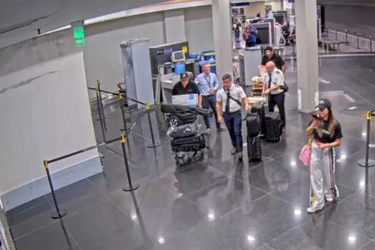 Caso de las valijas: el piloto explicó qué había en el equipaje del vuelo privado que llegó a Aeroparque imagen-48