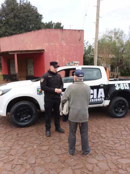 Oberá y Campo Viera: la Policía brindó asistencia humanitaria a personas en situación de vulnerabilidad imagen-7
