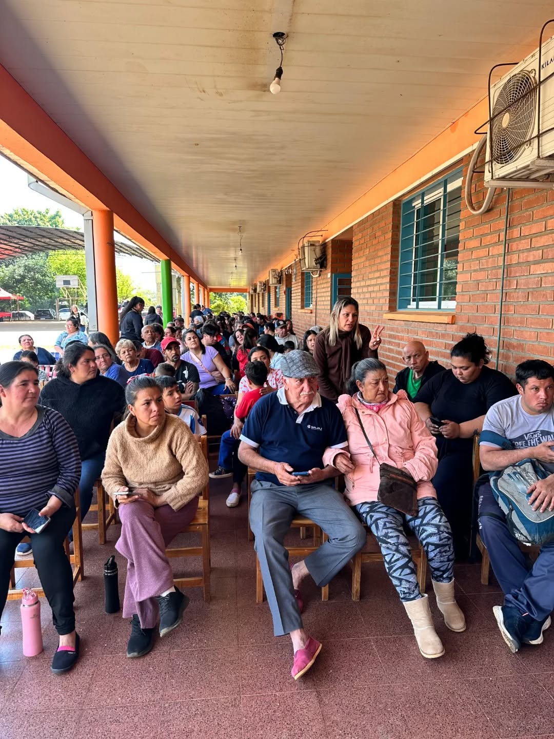 Más de 600 vecinos de Garupá accedieron a prestaciones de salud, asesoramiento legal y charlas educativas en un operativo del P.A.S-Posadas 3 Más de 600 vecinos de Garupá accedieron a prestaciones de salud, asesoramiento legal y charlas educativas en un operativo del P.A.S-Posadas imagen-2